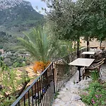 Hostal Villa Verde