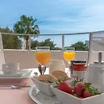 Delfin III Apartment