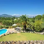 Villa Nord - Typical Majorcan Villa, Private Pool, Bbq, Mediterranean Garden, Petfriendly