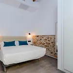 Yourhouse Can Jordi, Air Conditioned Holiday House With Private Pool