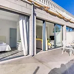 Modesto Apartment B