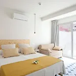 Bj Cala Morlanda Estudios (Adults Only)