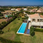 Villa Barcares Gran for 10, pool, gym&close to beach