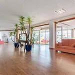 Sol Y Mar Apartments