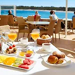 Universal Hotel Marques