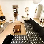 Ca Na Fulla. Agradable casa con jardín y piscina.