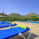 Attractive Villa Pera