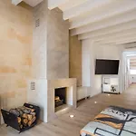 Designer Loft With Terrace In Prime Location