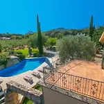 Beautiful Pollensa Villa 4 Bedrooms Villa Bennassar Mountainside Views Short Drive To Town Beach