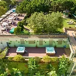 Hotel Agua Beach