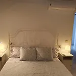 Edificio duplex Can Roses