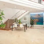 Hotel Kilimanjaro