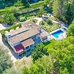 Villa Roca Verde