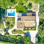 Villa Roca Verde