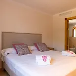 Villa Luna Suites