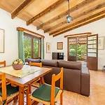 Rural House Can Jordi