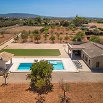 Mireia 2002 With Pool And Garden By Bebreeze Mallorca
