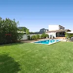 Camproig Holiday Home