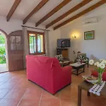 Tabou, Villa Con Piscina En Selva