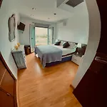 Red House Bed & Breakfast