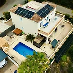 Casa Ladena