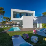 Villa, 180M To Sandy Beach