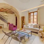 Charming Pollensa Villa Alicanti 4 Bedrooms Positioned In The Heart Of Old Town