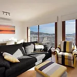Penthouse Frontline Apartment Next To Beach