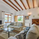 Villa Fullos