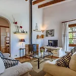 Villa Fullos