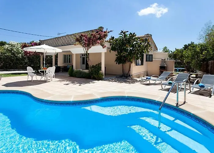 Villa Rosales