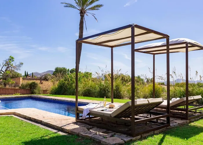 Spacious Villa With Pool And Sea View In Sant Llorenc Des Cardassar