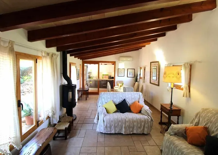 Can Gató den Vives casa para 4 con piscina