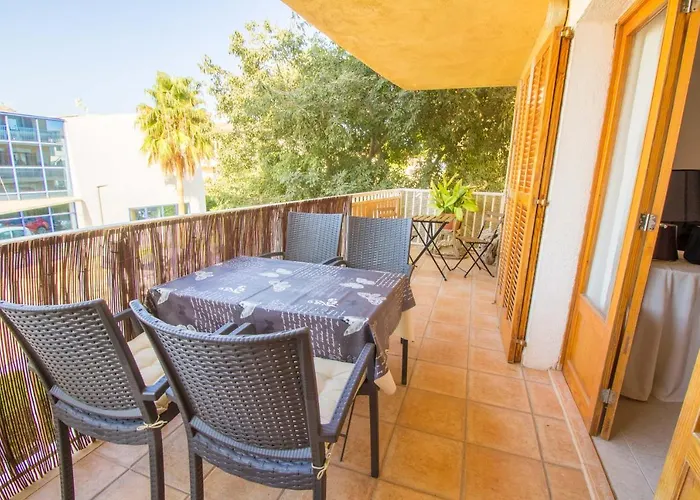 Lovely Apartment A Few Meters From The Beach