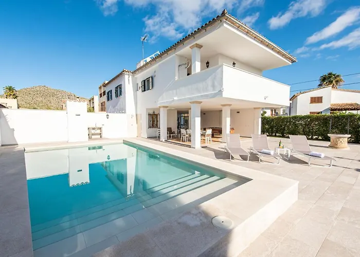 A Perfect Location Villa For Holidays With Ac And Private Pool