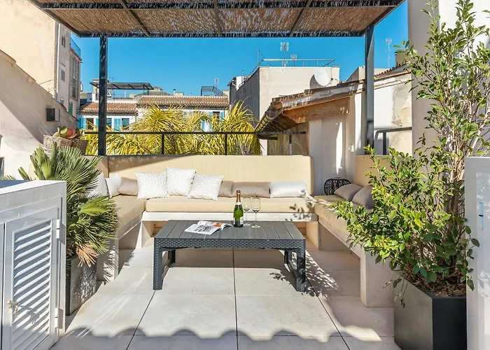 Designer Loft With Terrace In Prime Location
