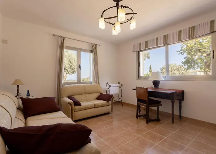 Villa La Llar Clara