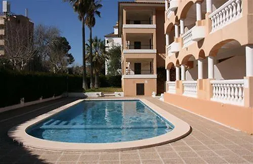 Apartamentos S\'Olivera