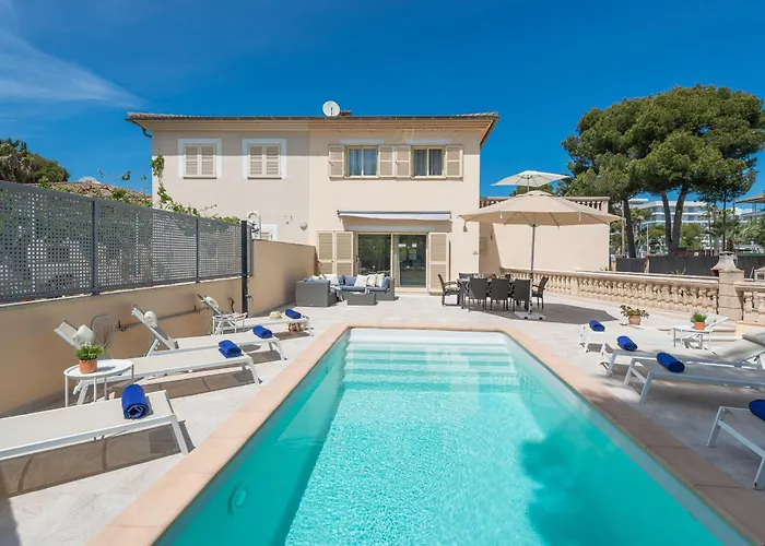 Villa Hilary