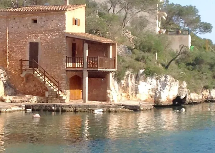 Magnificent Fisherman\'S Cottage