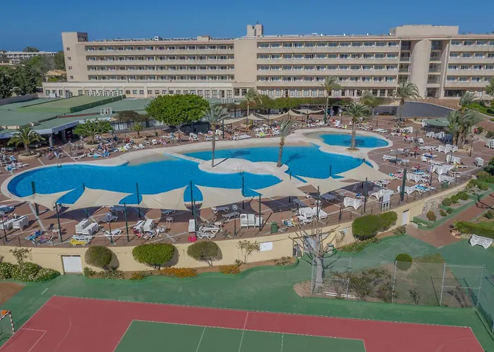 Hotel Club Cala Romani