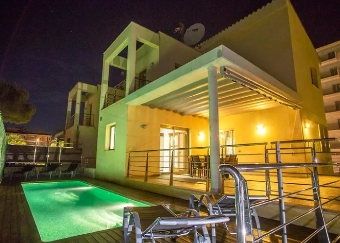 Scenic Villa In Platja De Muro