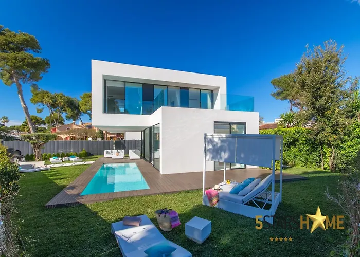 Villa, 180M To Sandy Beach