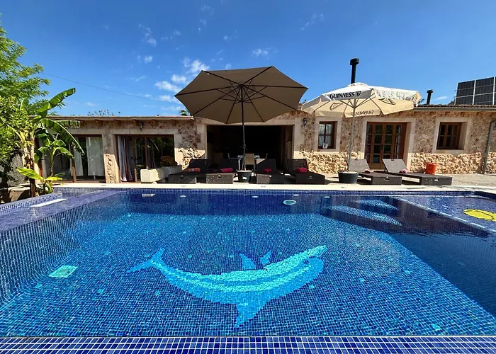 Country House Samantha & Pool Near Santa Maria