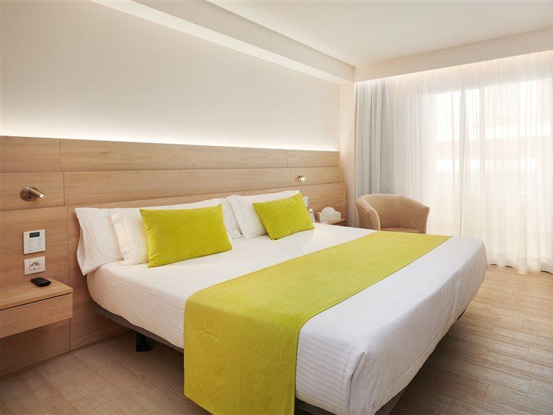 Hotel Sabina And 4*