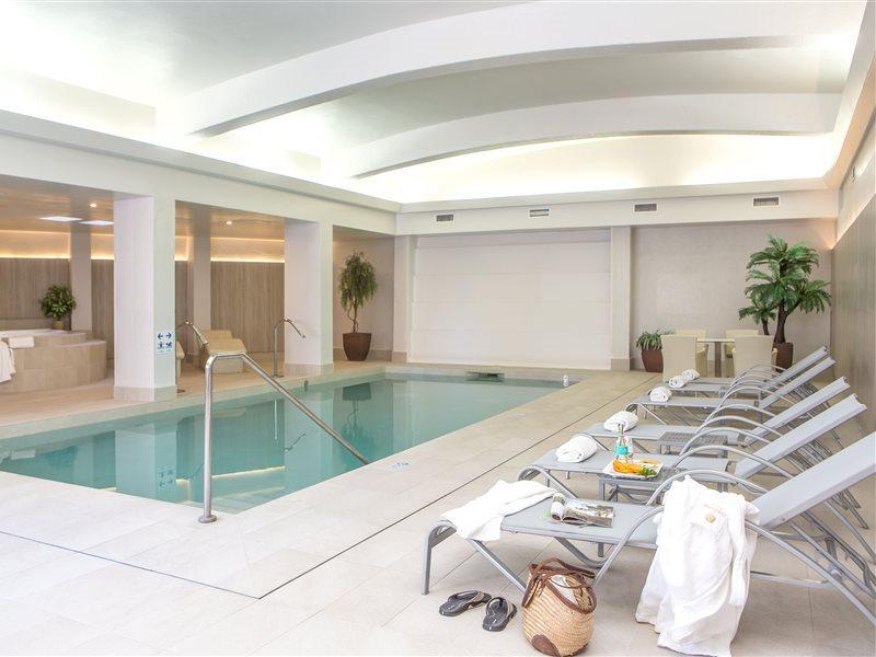 Hotel Sabina And