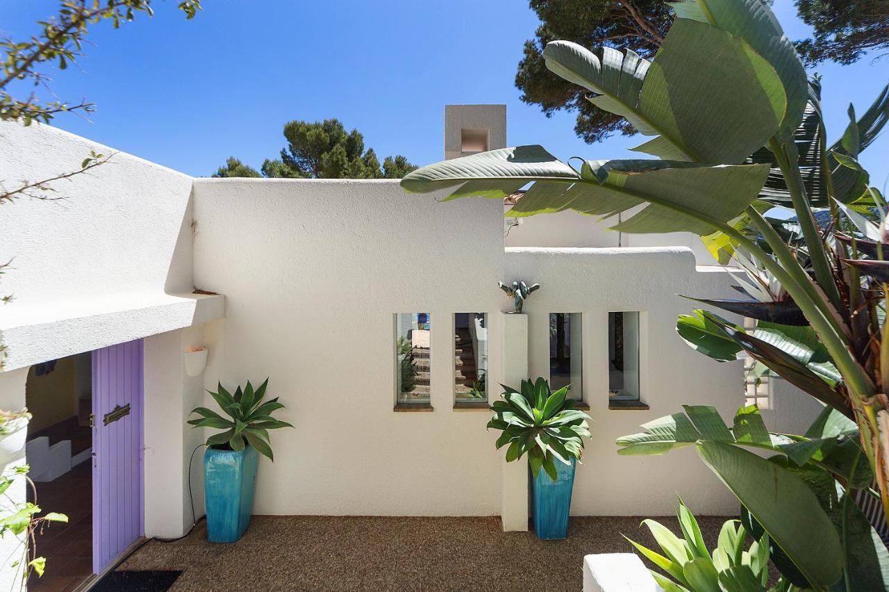 Villa Front Line Sea In Mallorca Up To 6 Guests Font de sa Cala