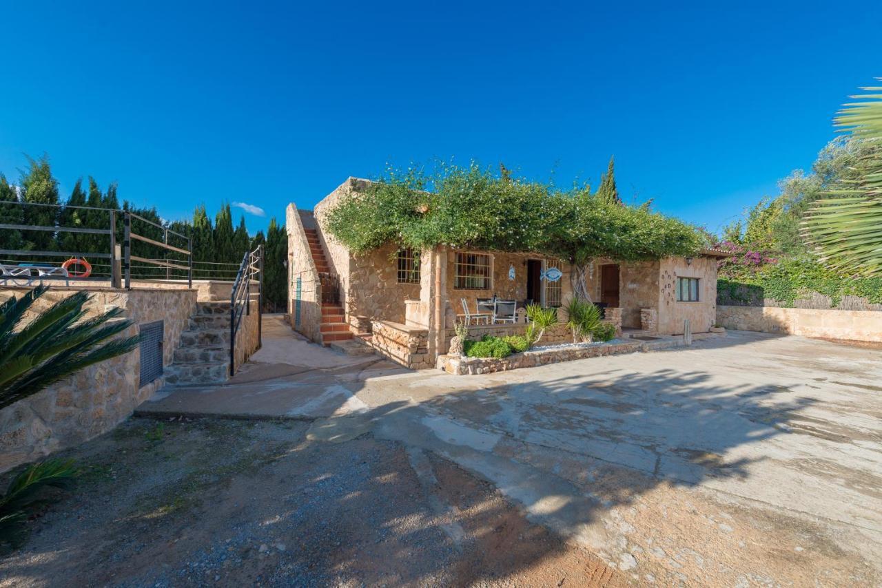 Pau, Pool&garden Close To The