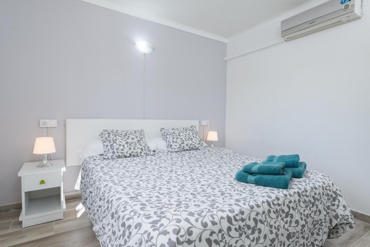 Villa Pau, Pool&garden Close To The
