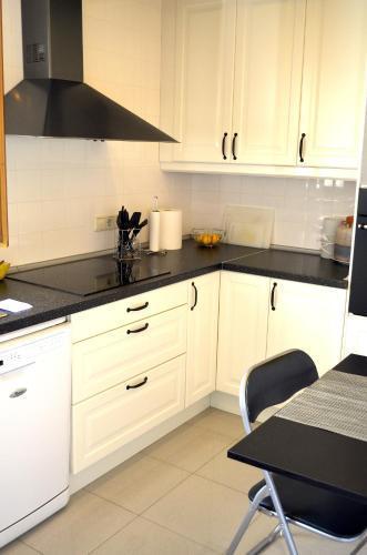 Edificio Duplex Roses Apartamento Moscari